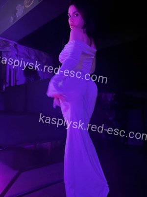Анна — Каспийск